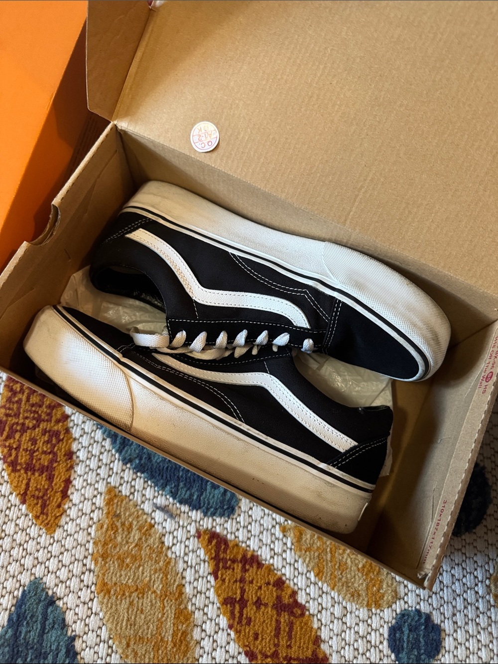 Platform vans Classic Black & White Skate Sneakers - Low Top